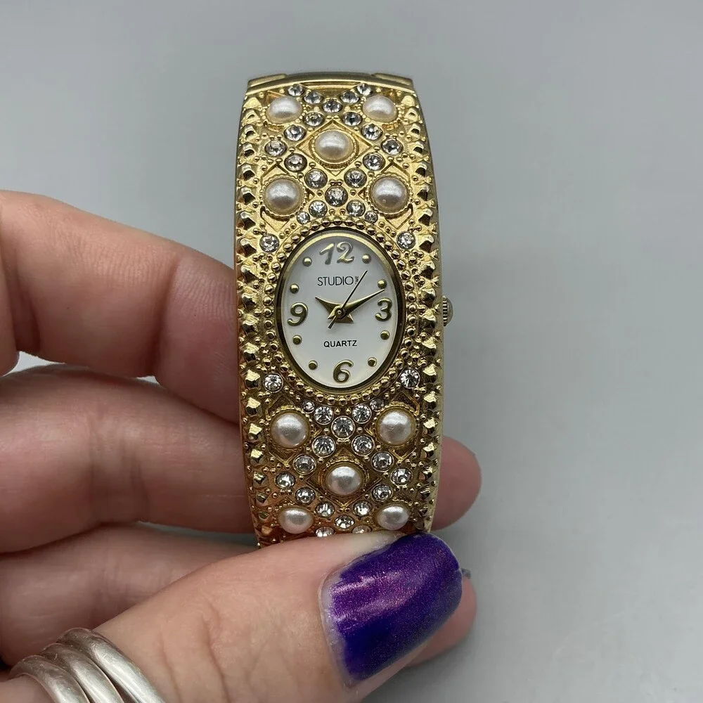 Studio Time Womens Watch 23mm White Dial Gold Tone Faux Pearls New Battery
